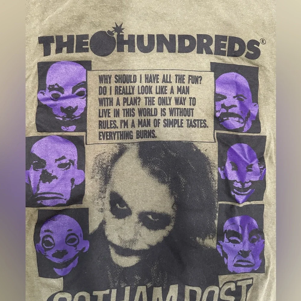The Hundreds Gotham Post t-shirt Medium Green DC comics Batman Dark Knight Joker